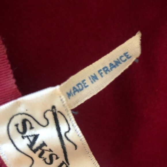 Vintage Saks Fifth Ave Fuchsia Velvet Hat In Box